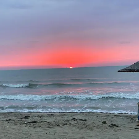 Emi's Golem (Tirana)